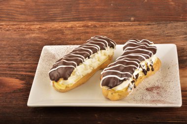 Lezzetli çikolatalı pasta ve krem