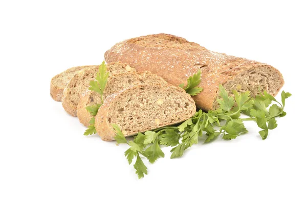 Verse zelfgemaakte natuurlijke brood met groenten op witte achtergrond — Stockfoto