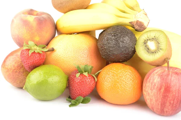 Beyaza izole edilmiş egzotik meyve çeşitleri