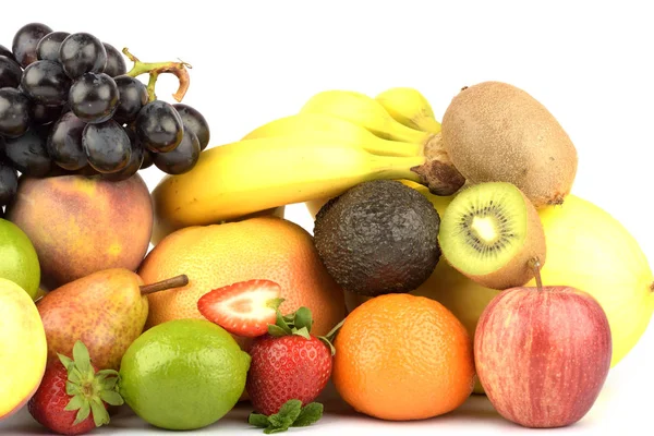 Beyaza izole edilmiş egzotik meyve çeşitleri