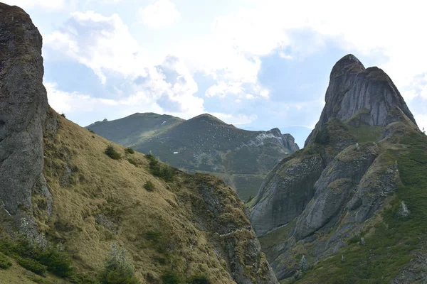 Lanskap gunung di Pegunungan Ciucas, Rumania — Stok Foto