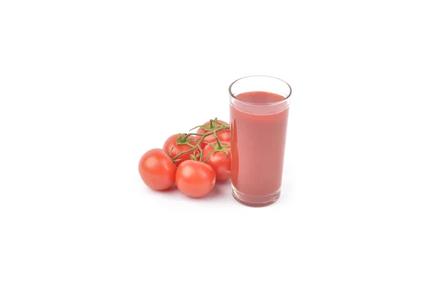 Tomatensaft auf weißem Hintergrund — Stockfoto