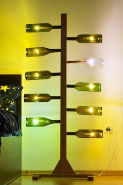 Modern lamba şarap şişe 