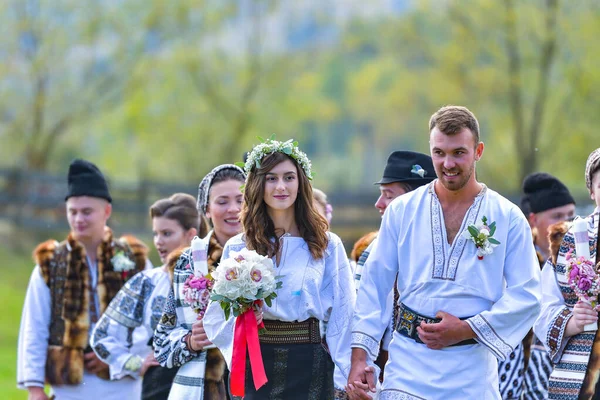 Vama Suceava Romênia Setembro 2019 Casamento Tradicional Com Uso Tradicional — Fotografia de Stock