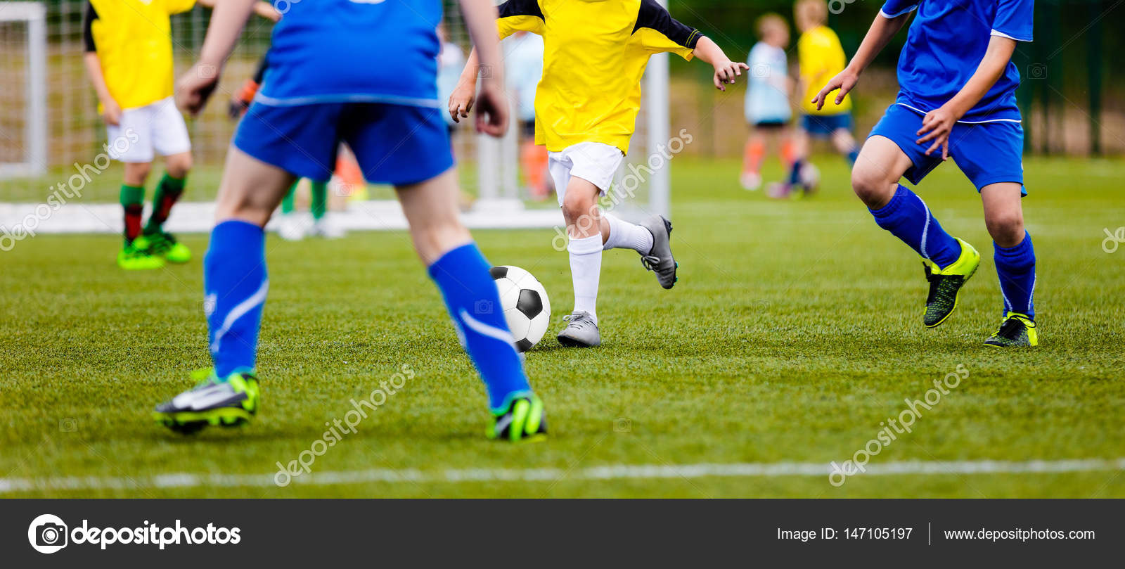 Jogador De Futebol. Jogador De Futebol Adolescente. Dia Do Jogo