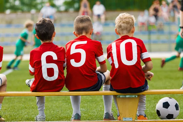 Children Friends on a Soccer Team. Group of Kids in a School Sports Soccer Team on Outdoor Football Tournament. Sports Activity for Children — Stock Photo, Image