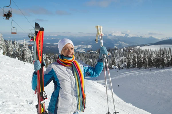 Női gazdaság ski — Stock Fotó