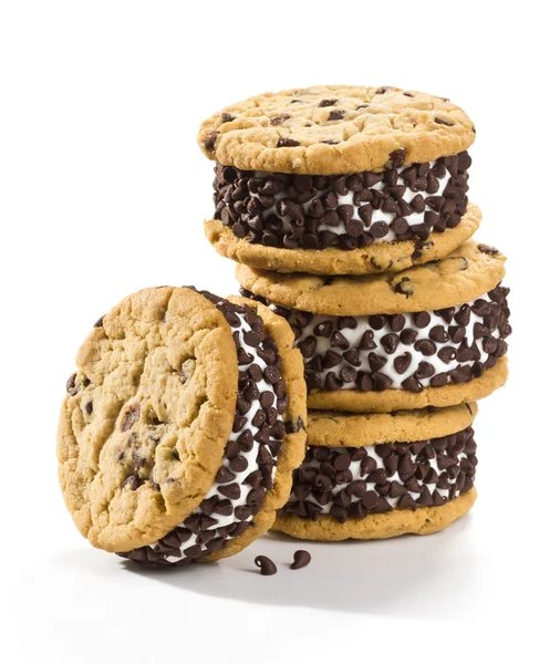 Stapel Schokolade Chip Cookie Eis Sandwiches — Stockfoto