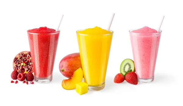 Drei Geschmacksrichtungen von Frucht-Smoothies auf weißem Hintergrund — Stockfoto