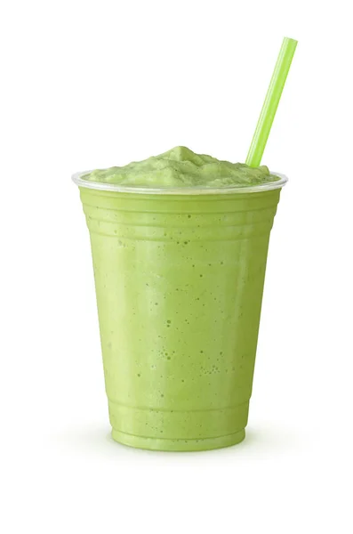 Koude groene thee Frappe of Shake in Plastic beker met stro op witte achtergrond — Stockfoto