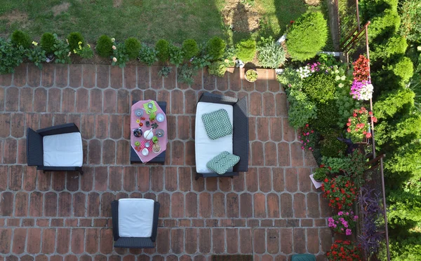 上からの庭の家具 — ストック写真