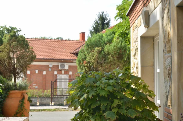 Traditionelles Backsteinhaus — Stockfoto