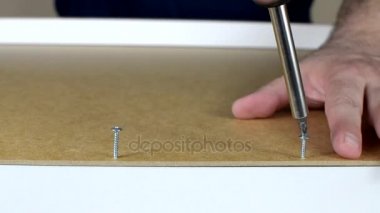 İki cıvata vidalama 