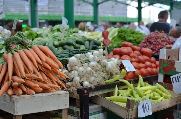 Vegetables on Green Market — Stock Photo, Image