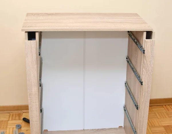 Half Assembled Chest of Drawers — Stock Photo, Image