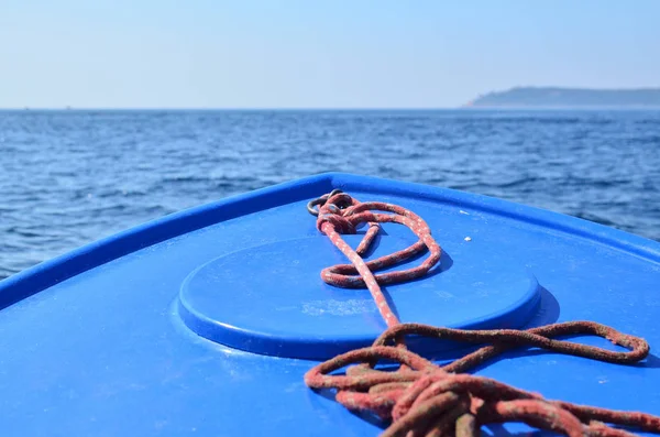 Arc d'un bateau en mouvement — Photo