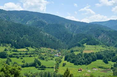 küçük dağ köyü