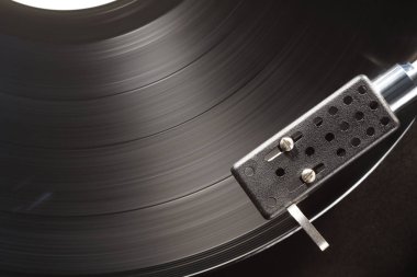 Vinil kayıt üzerinde eski bir kamyonet