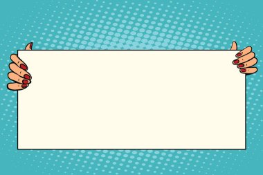 Uzun bir poster tutan eller