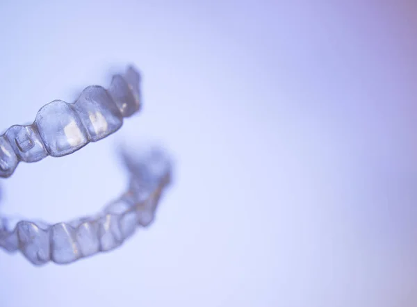 Odontologia ortodôntica dentes invisíveis correção — Fotografia de Stock