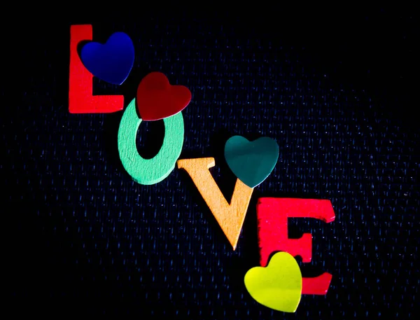 Amor escrito en letras coloridas — Foto de Stock