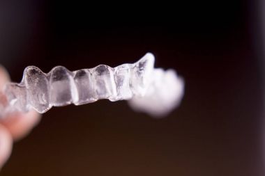 Görünmez diş hizmetli