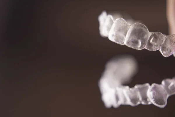 Trattenuti dentali invisibili — Foto Stock