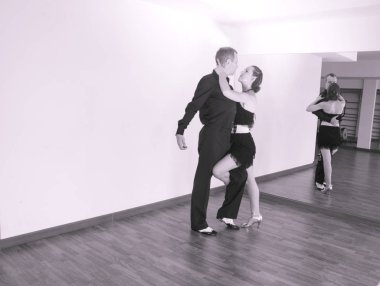 Latin dansları dans dansçılar birkaç