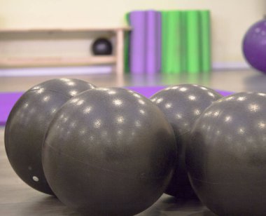 Küçük pilates topu