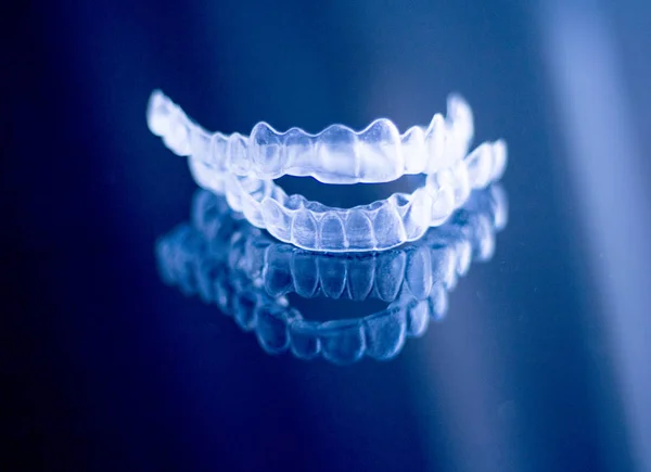 Ortodoncia dental invisible —  Fotos de Stock