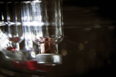 Laboratuvar ilacı olmadan boş şişe