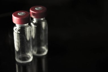 Aşı tüpleri virüse karşı. Coronavirus Aşı Çalışması