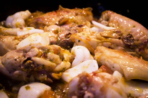 Fríe Verdura Con Mariscos Pollo Para Preparar Paella Hay Gente — Foto de Stock