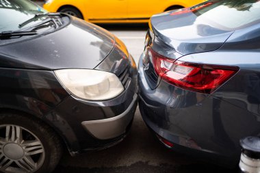 Parking on the streets of Istanbul