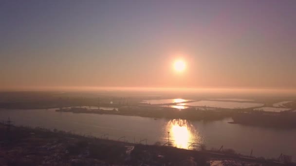 Amanecer de la mañana en el río don en Rostov-na-Donu — Vídeos de Stock
