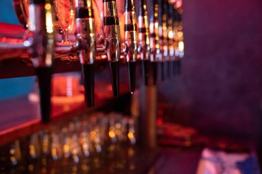 Ekipman üretimi, şişeleme, soğutma içecekleri