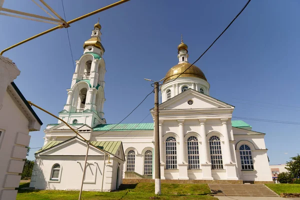 Orthodoxe Kirche weiße Fassade Rostow 20.06.2019 — Stockfoto