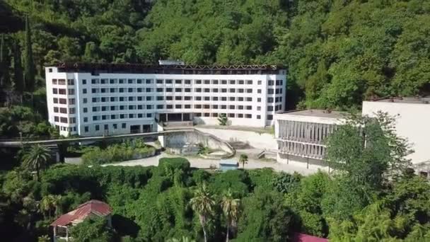 24.07.2018 Gagra Abkhazie sanatorium Montagne rocheuse — Video