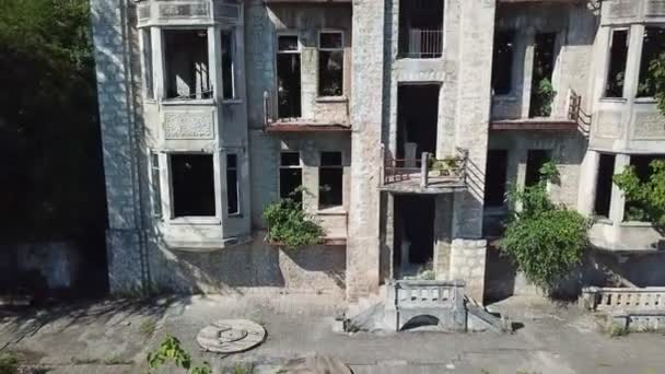 24.07.2018 Old Gagra Abkhazia. Castelo das ruínas — Vídeo de Stock