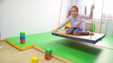 Platform duyusal entegrasyonunda küplerle oyun