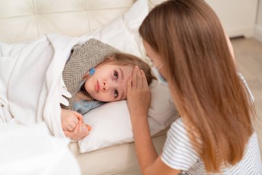 Abla kol ölçümlerine göre daha genç.