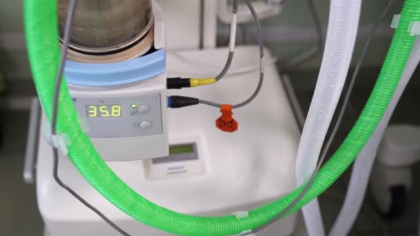 Apparatus of artificial lung ventilation — Stock Footage Apparatus of artificial lung ventilation Stock Video