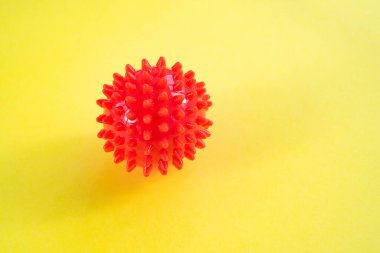 Koronavirüs hastalığının sarı üzerine COVID-19 modeli