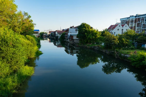 Dagomys er ei elv i regionen Stor-Sochi. – stockfoto