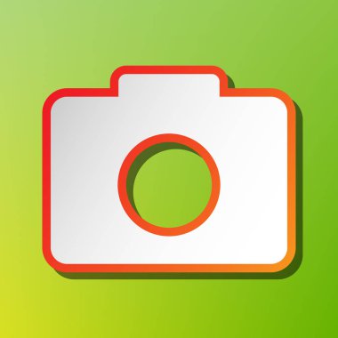 Dijital kamera işareti. Kontrast simgesi yeşil artalan üzerinde kırmızımsı vuruşlu.