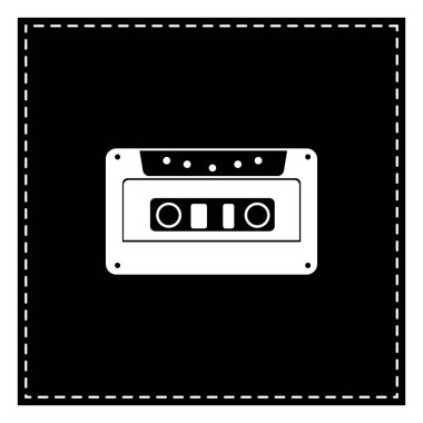 Kaset simgesi, ses bandı işareti. Beyaz arka planda siyah yama.