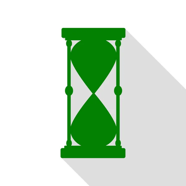 Signo de reloj de arena ilustración. Icono verde con camino de sombra de estilo plano . — Vector de stock