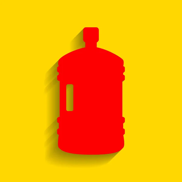 Signo de silueta de botella de plástico. Vector. Icono rojo con sombra suave sobre fondo dorado . — Archivo Imágenes Vectoriales