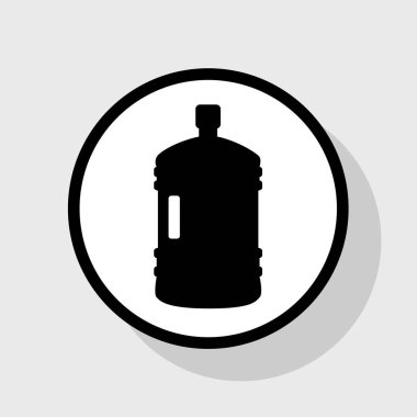 Plastik şişe siluet işareti. Vektör. Gölgeli gri arka plan, beyaz daire içinde düz siyah simgesi.