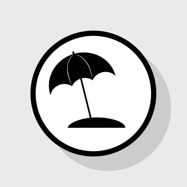 Parapluie et chaise longue signe. Vecteur. Icône noire plate en cercle blanc avec ombre sur fond gris . — Image vectorielle